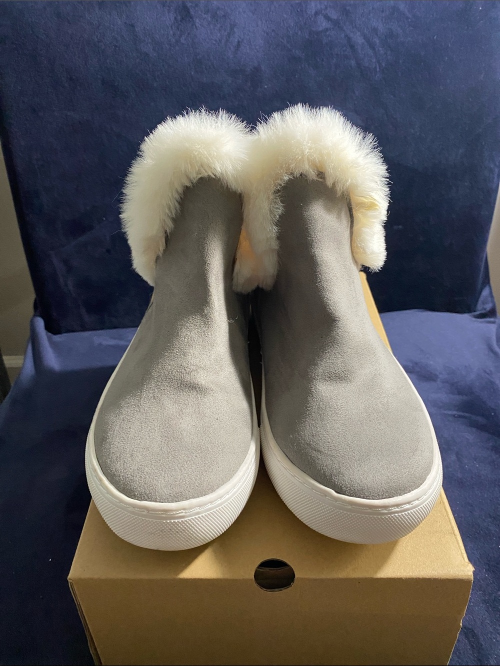 Rock & Candy Gray Slip-On Faux Suede Booties with Cream Fur Trim, size 9